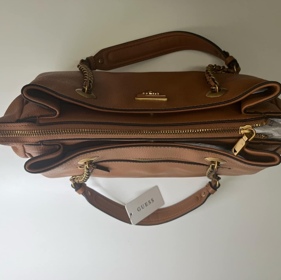 Gues Purse - Picture 5 of 5